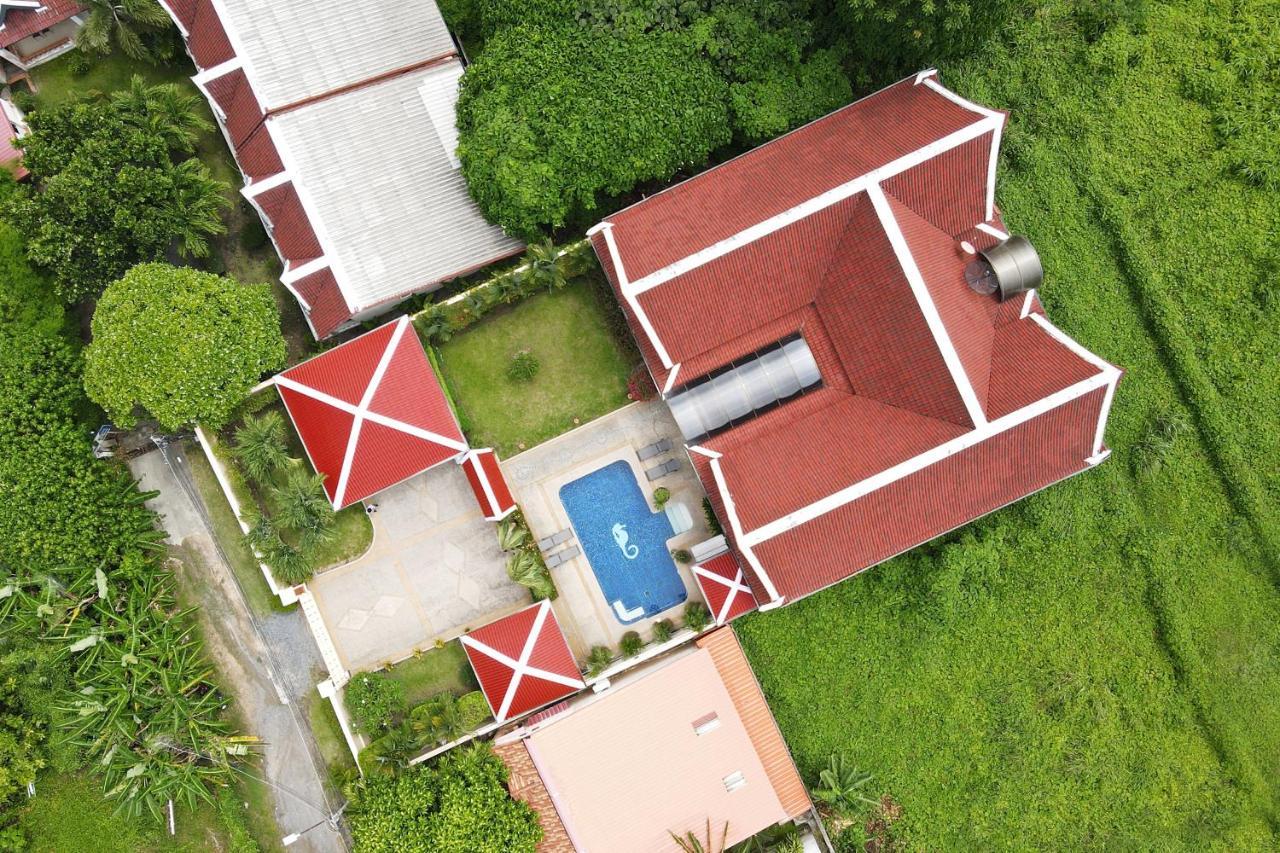 Beautiful 5Br Villa Felicity, Pool & Garden, Near Naiharn Rawai Kültér fotó